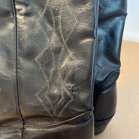 Texas boot Co black boots with vibram soles - Picture 4 of 9